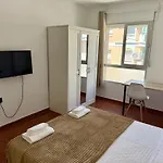 Bright & Spacious In Centre Apartman *