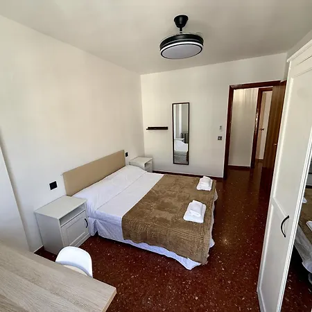 Апартаменты Bright & Spacious In Centre Нерха