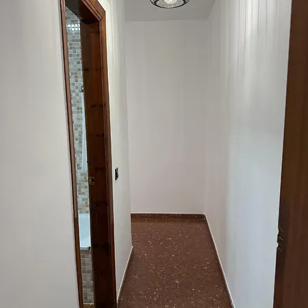 Апартаменты Bright & Spacious In Centre Нерха