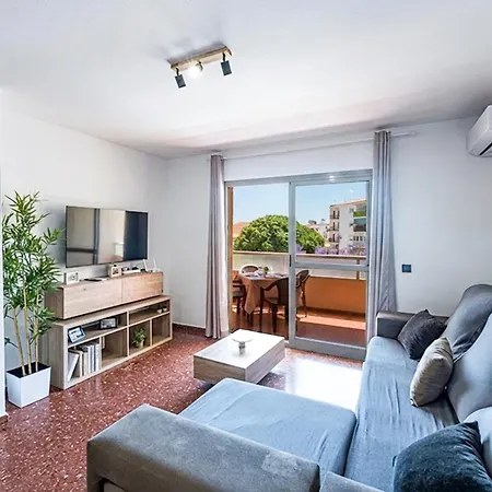 Bright & Spacious In Centre