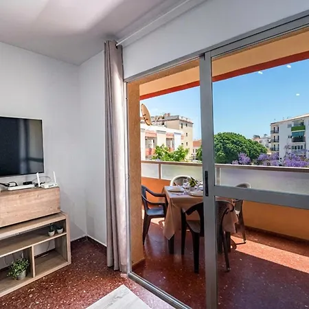 Bright & Spacious In Centre Nerja