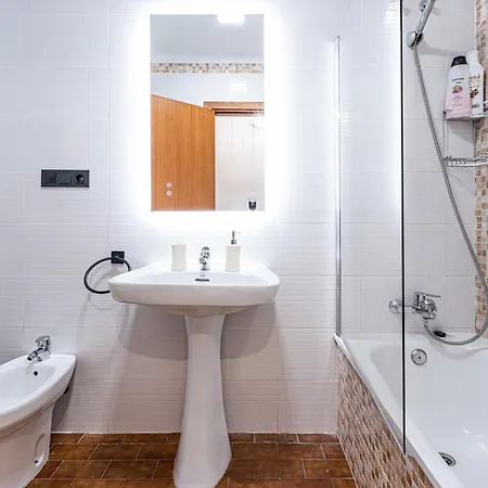 Apartamento Bright & Spacious In Centre Nerja