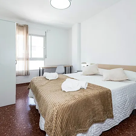 Bright & Spacious In Centre Апартаменты Нерха