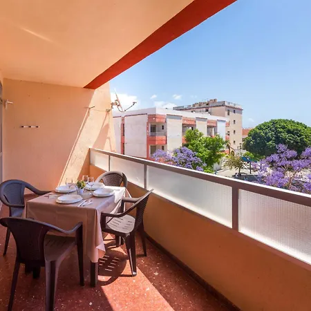 Bright & Spacious In Centre Apartamento