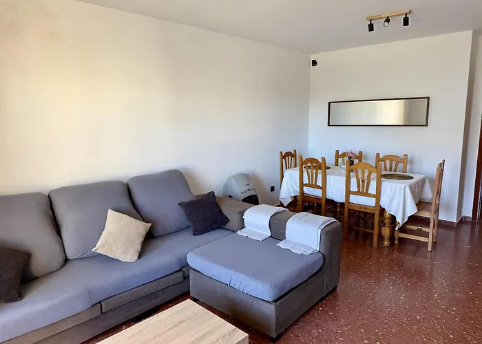 Apartament Bright & Spacious In Centre